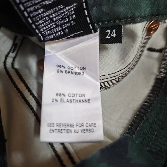 7 For All Mankind High Waist Ankle Skinny In Green Python Size 24 NWT - Picture 8 of 8